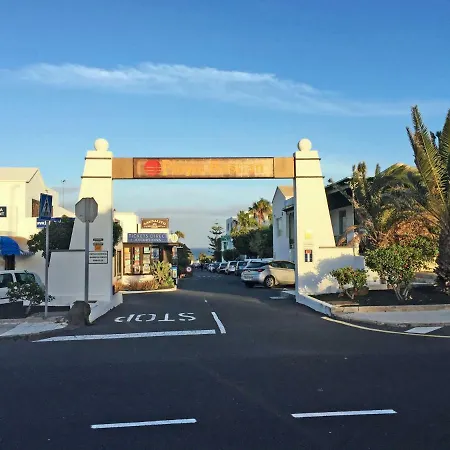 Reby Bastian Apartment Costa Teguise